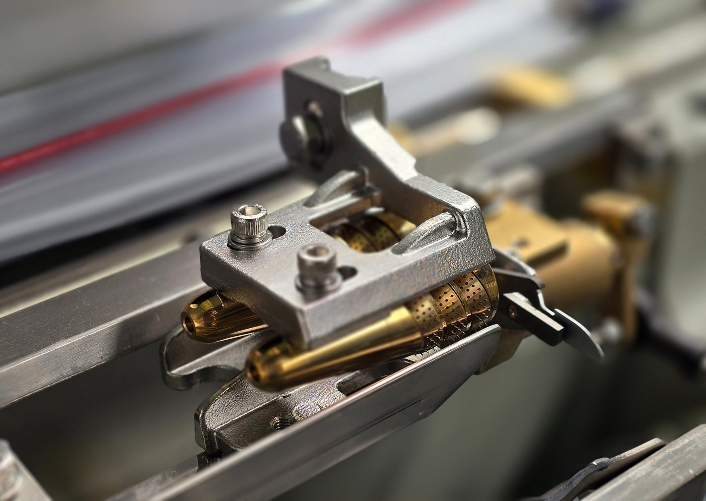 6-tooth temple support device on water jet loom